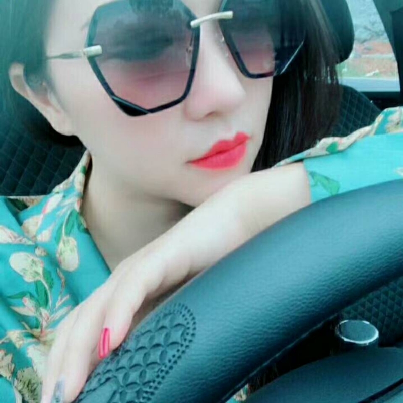 Emily的第三张照片--广东王婆说媒