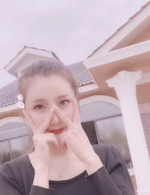小媛的第一张照片--广东王婆说媒