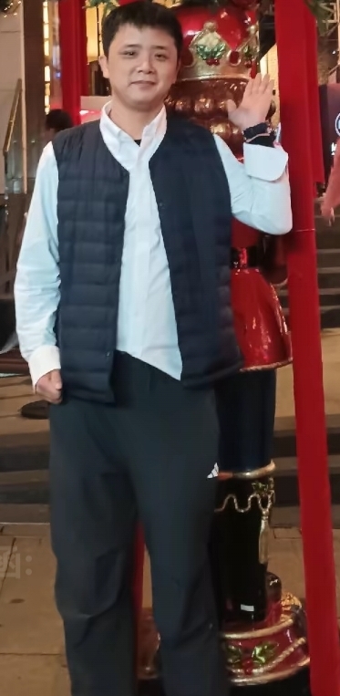 龙凤呈祥的第一张照片--广东王婆说媒