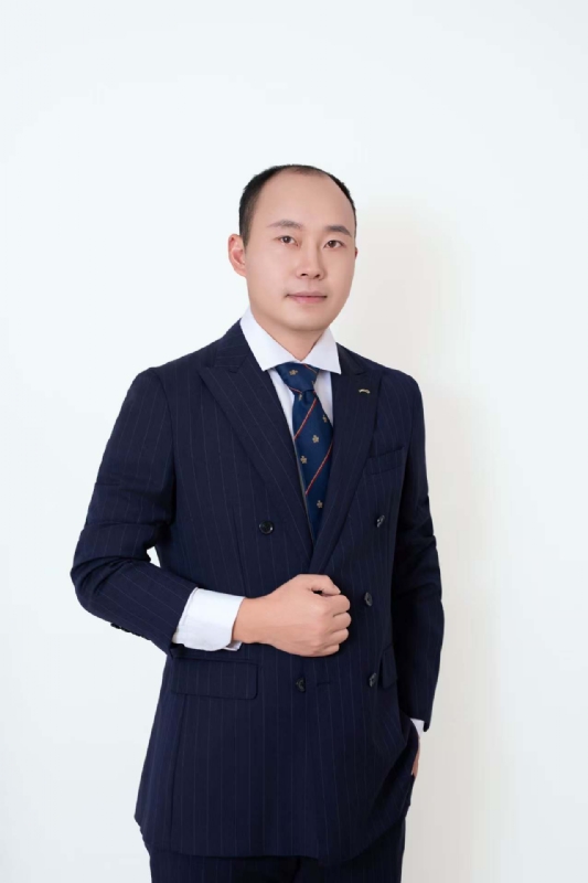 前程似锦的第一张照片--广东王婆说媒