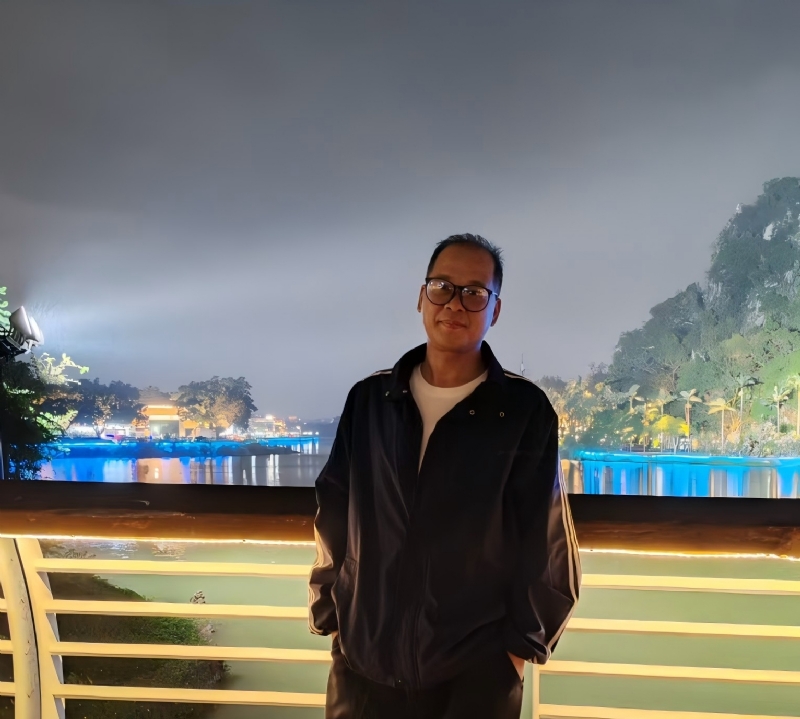 高山流云的第一张照片--广东王婆说媒